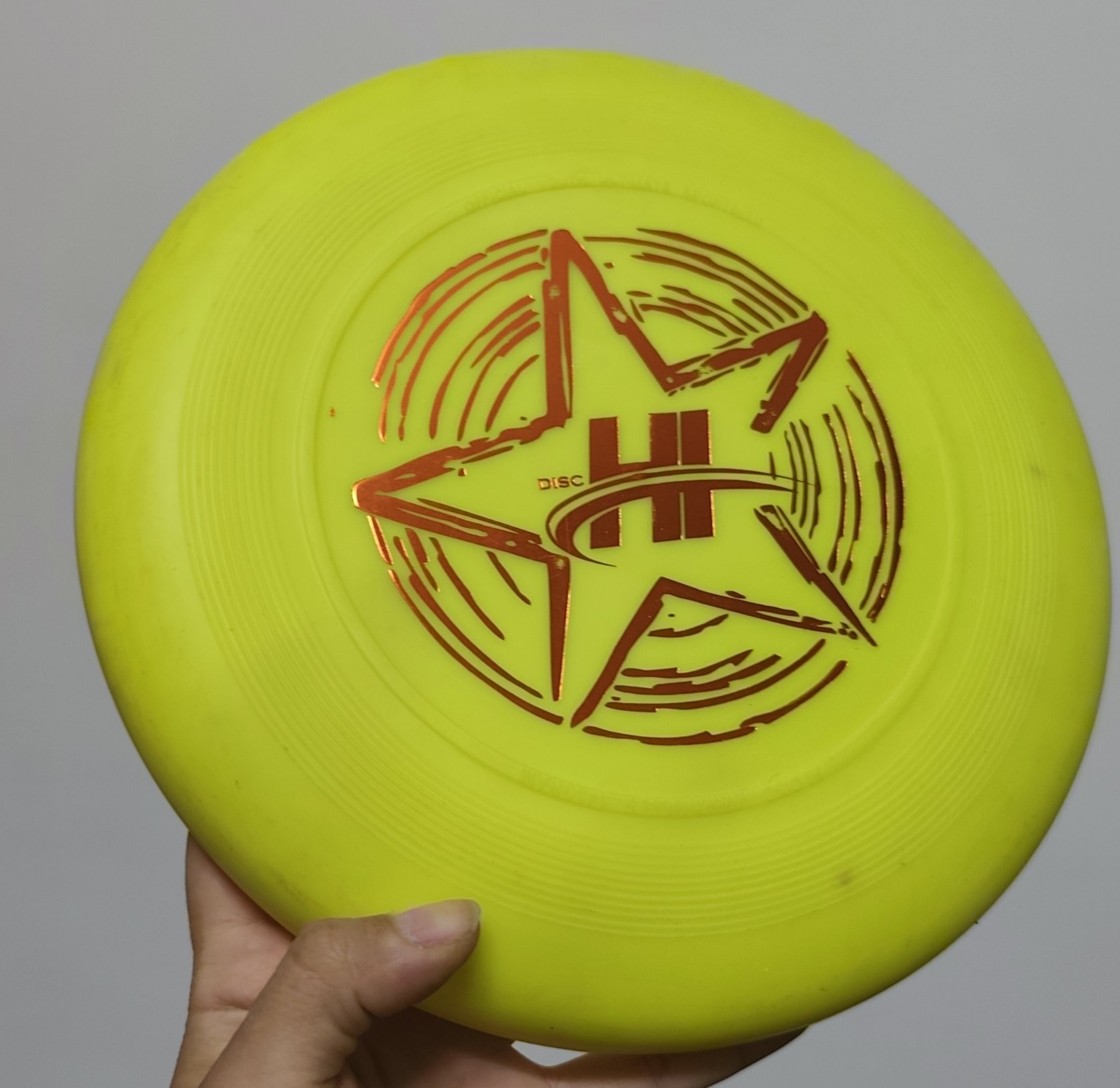 دیسک فریزبی هیجان انگیز برای سرگرمی و ورزش استارنوجوان